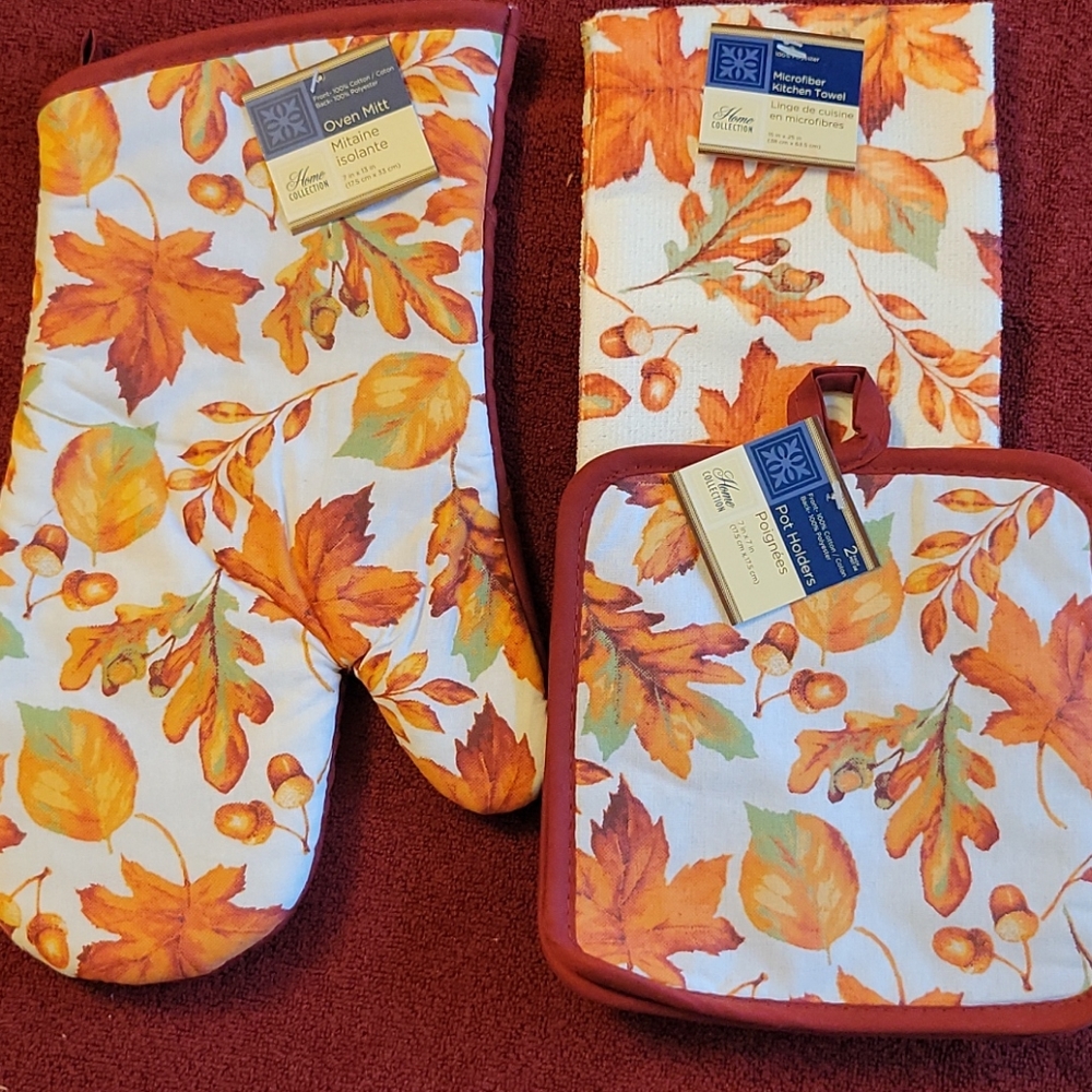 Fall Oven Mit, 2 Pot Holders and Towel Set